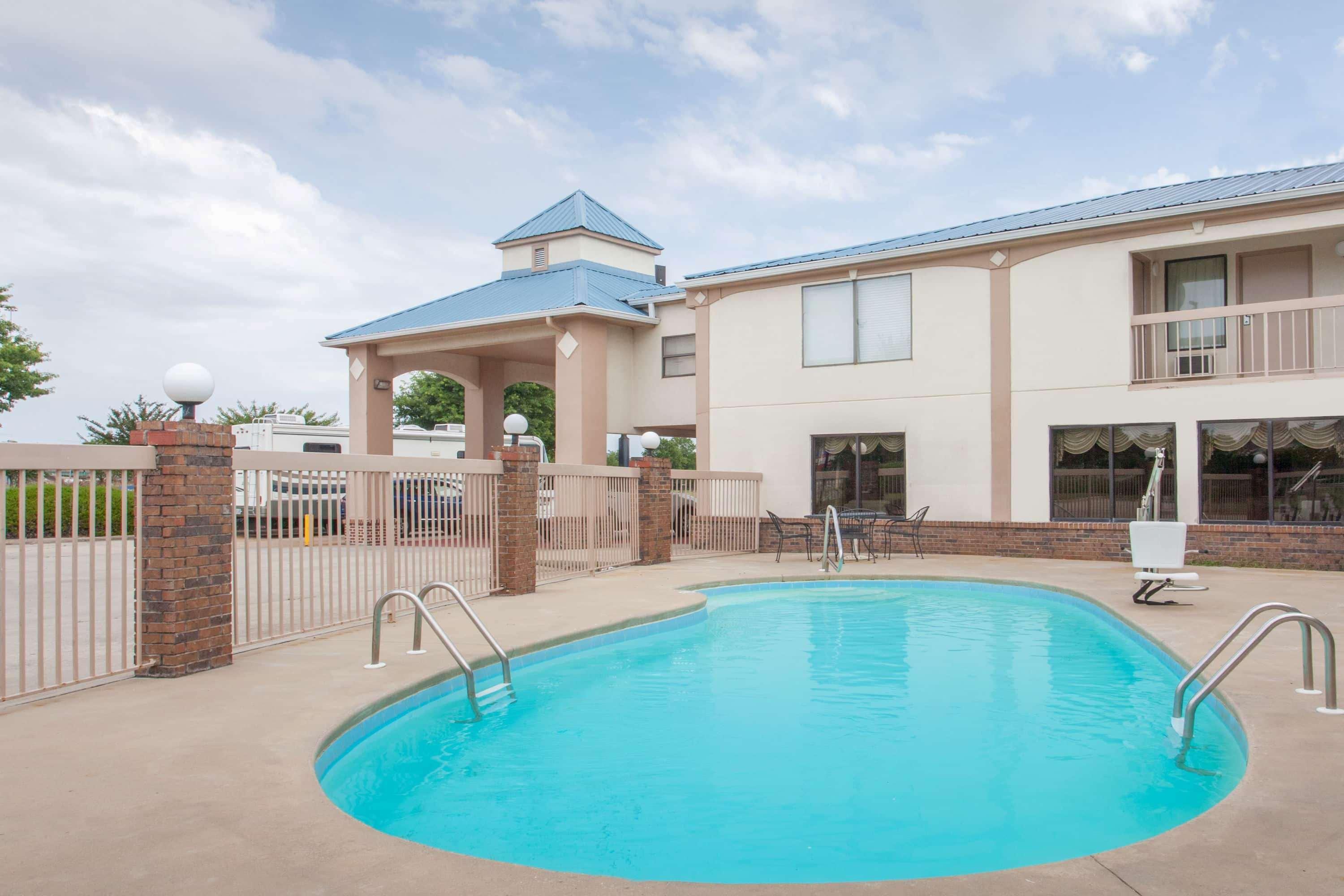 Quality Inn & Suites Decatur Priceville I-65 Luaran gambar